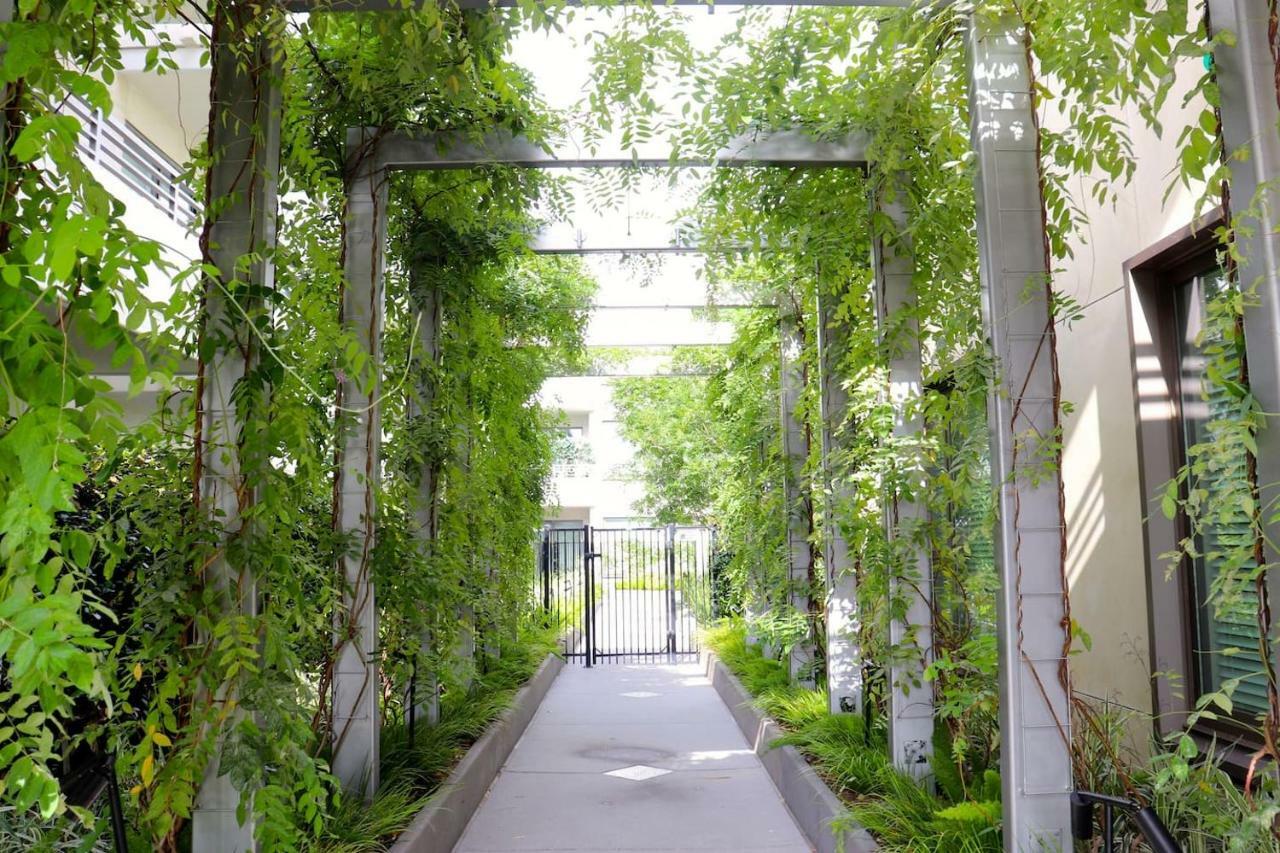 River Oaks Luxury Apartment ヒューストン エクステリア 写真